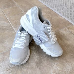 🌟NWT🌟 Asics Gel-Nimbus 19 Women’s Sneaker Size 8